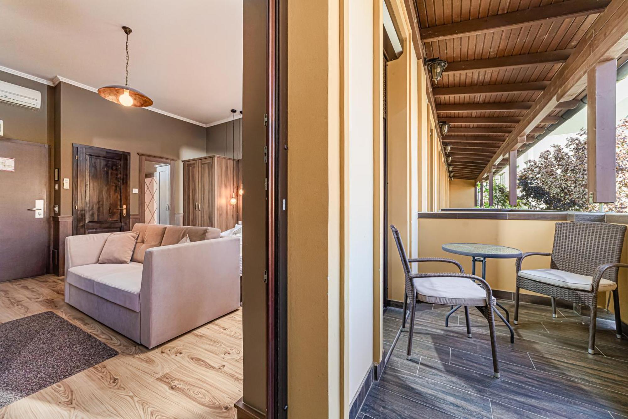 Komlo Hotel Gyula Luaran gambar