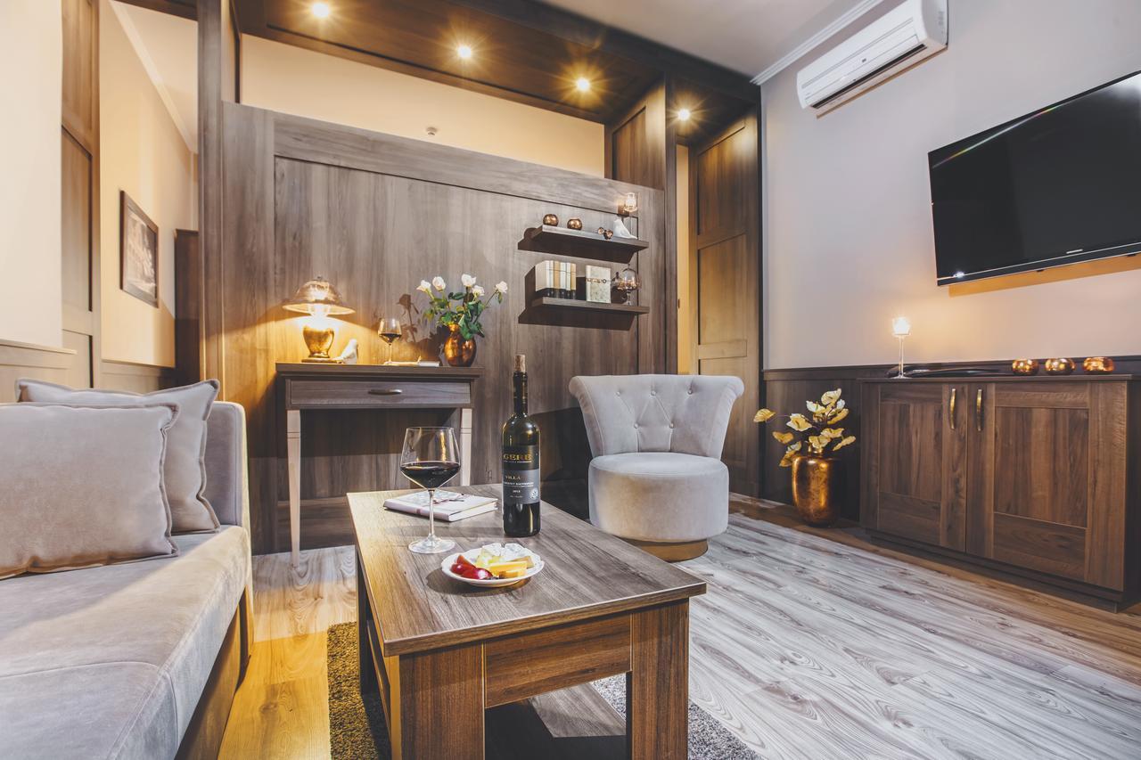 Komlo Hotel Gyula Luaran gambar