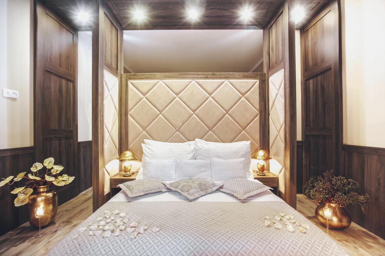 Komlo Hotel Gyula Luaran gambar